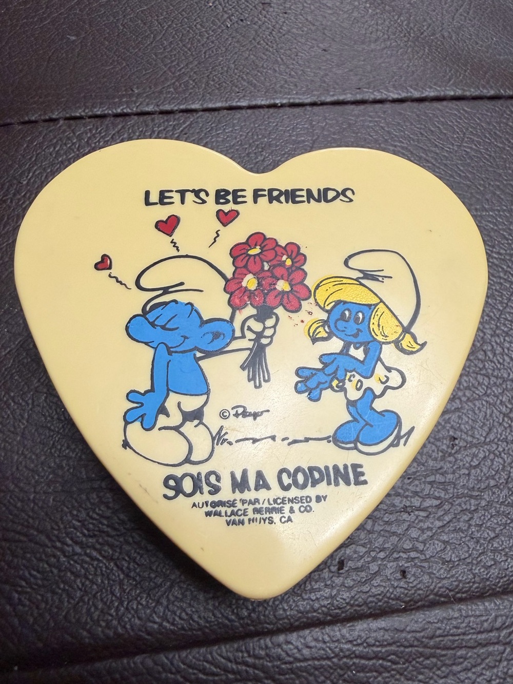 Vintage Smurf Lets Be Friends Plastic Heart Box 3”